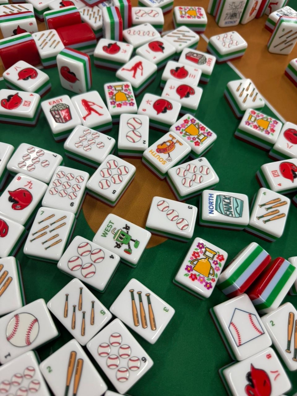Pre-Order Now! The Walk-Off Series Baseball-Themed Mahjong Set